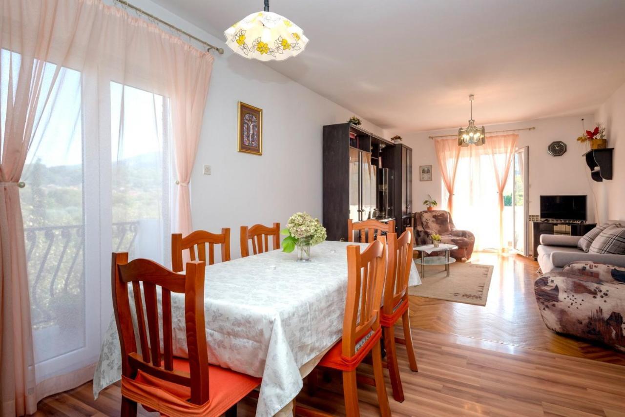 Apartments Draganic Jelsa  Exterior foto